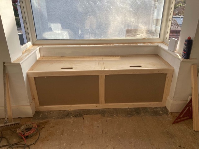 Fitted bay window seat